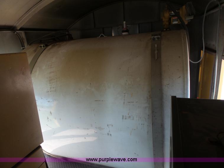 image for item J5487 1993 Caterpillar generator