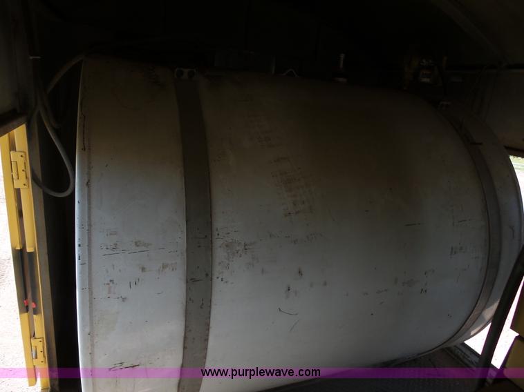 image for item J5487 1993 Caterpillar generator