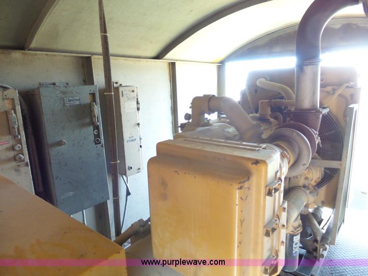 image for item J5487 1993 Caterpillar generator