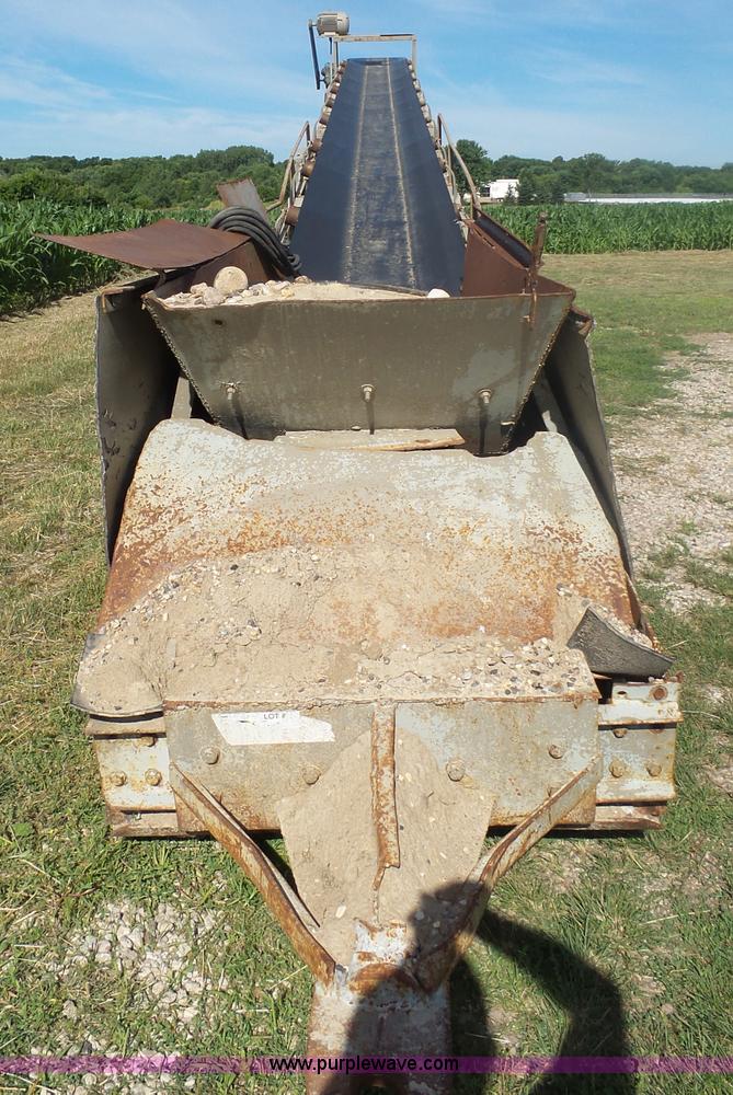 image for item J5489 Stacking conveyor