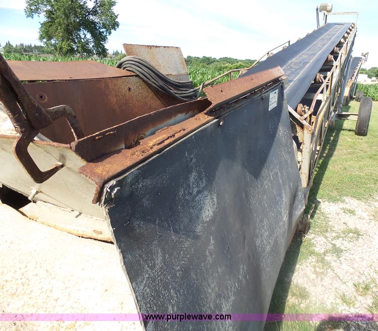 image for item J5489 Stacking conveyor