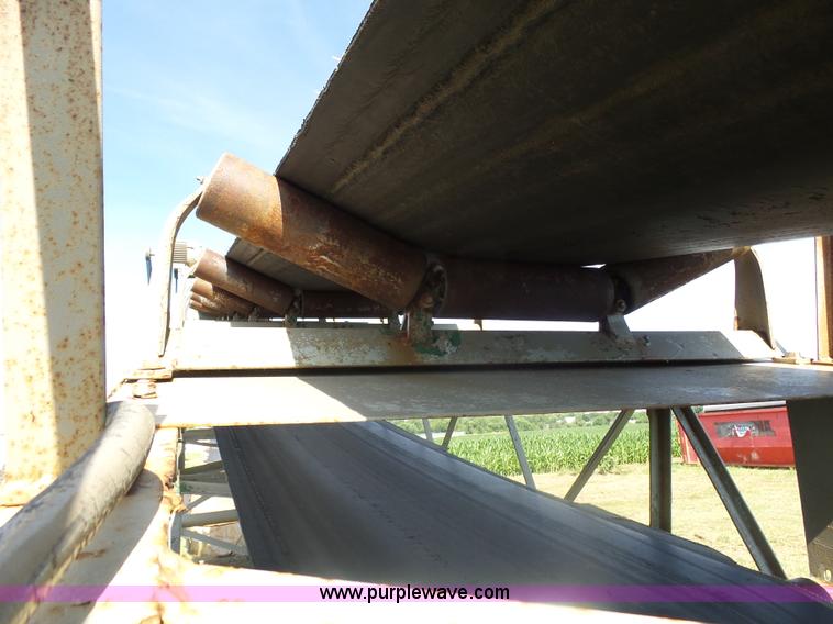 image for item J5489 Stacking conveyor