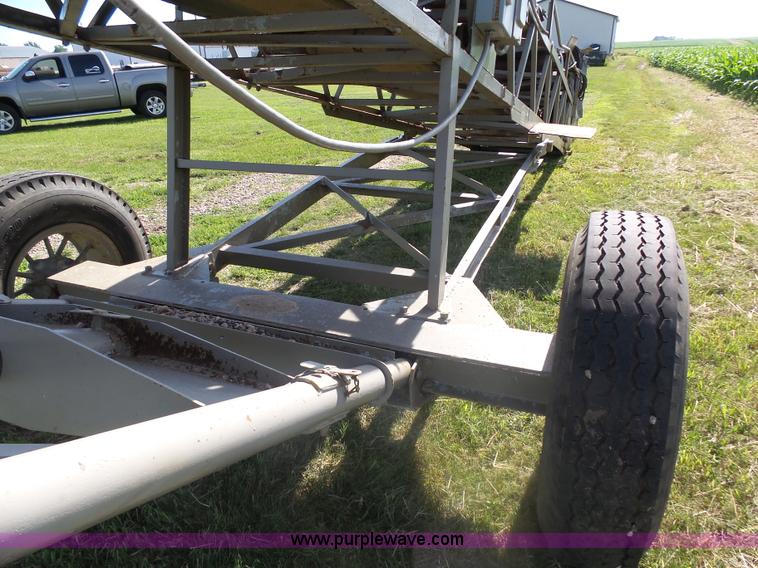 image for item J5489 Stacking conveyor