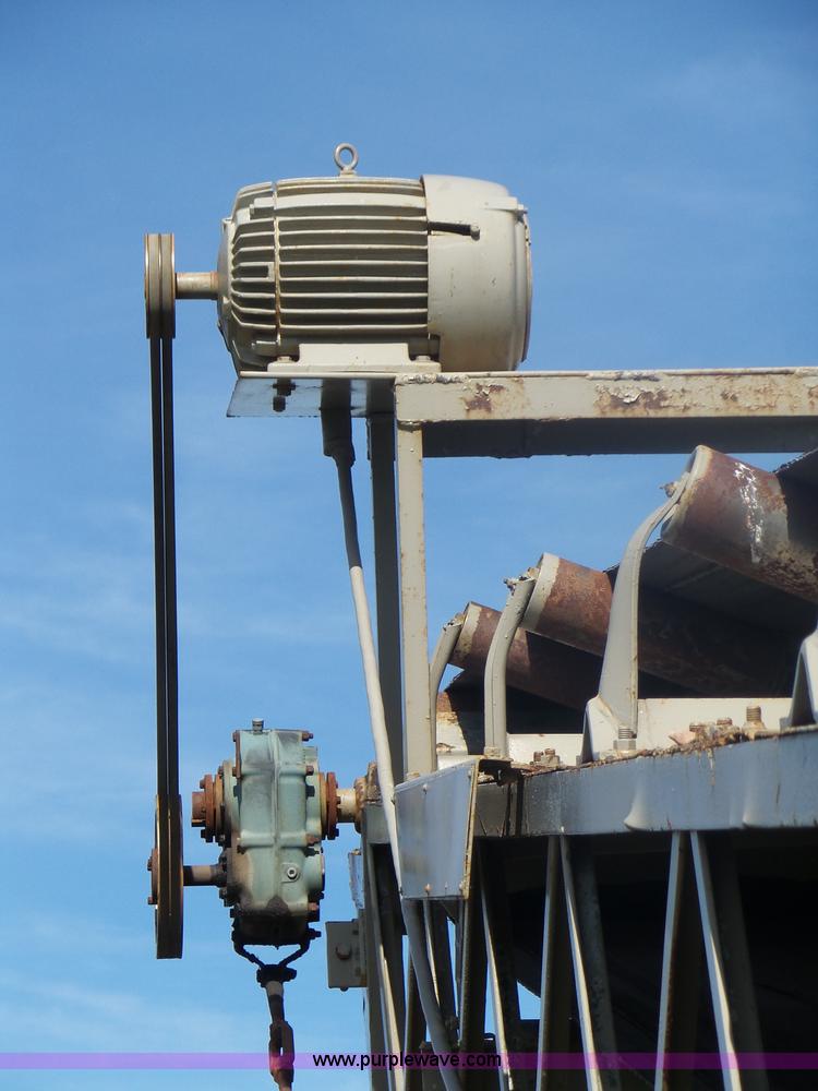 image for item J5489 Stacking conveyor