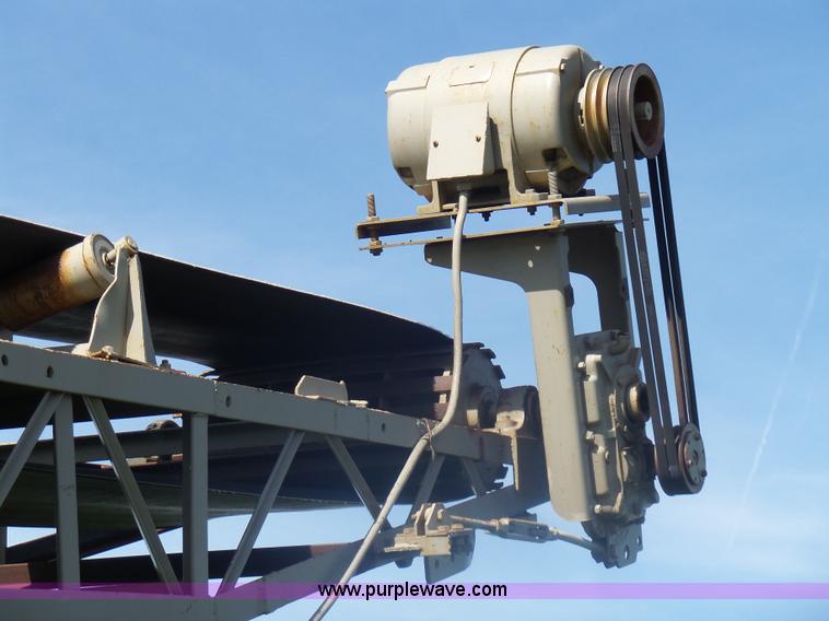 image for item J5490 Stacking conveyor