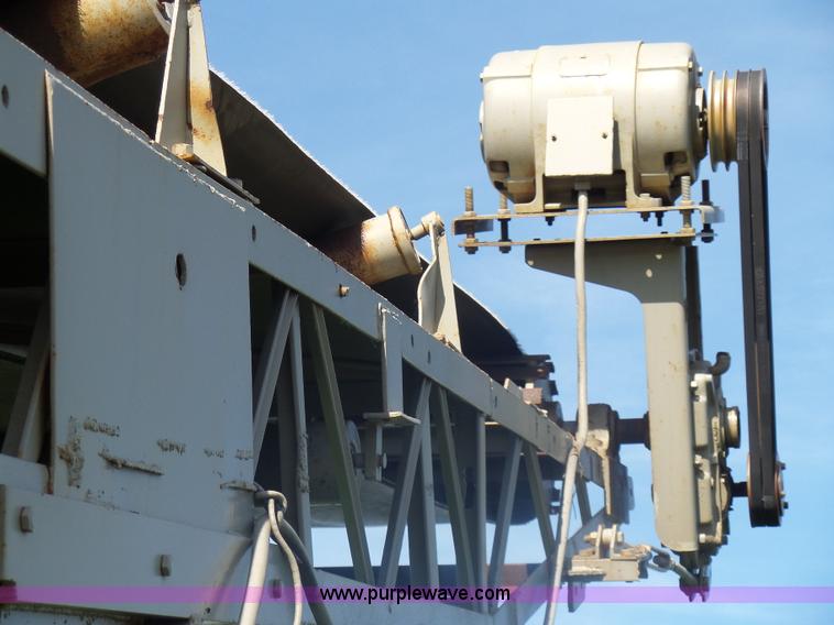 image for item J5490 Stacking conveyor