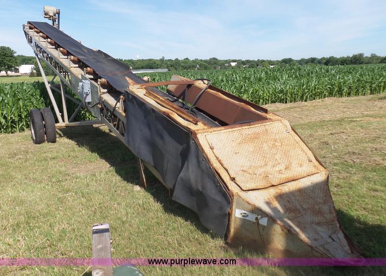 image for item J5490 Stacking conveyor