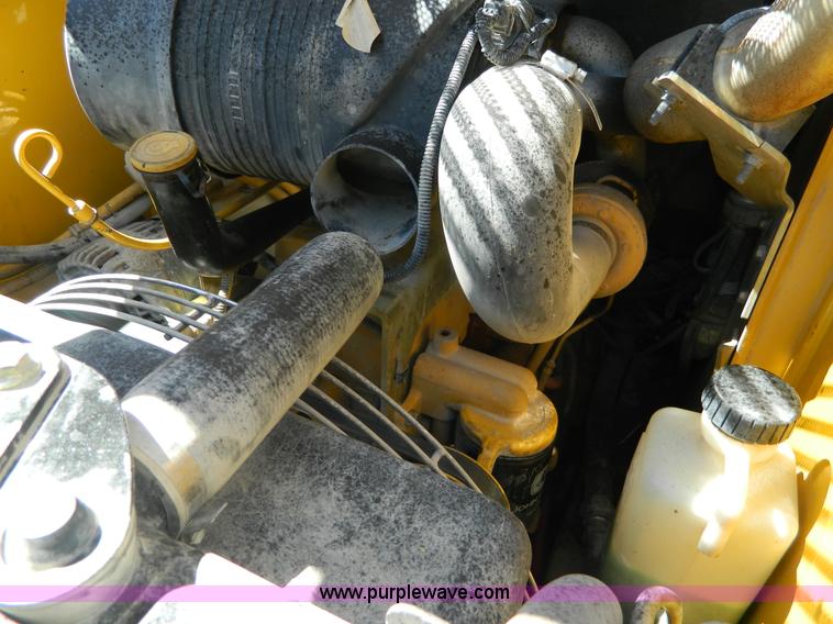 image for item J8873 2008 John Deere 325 skid steer