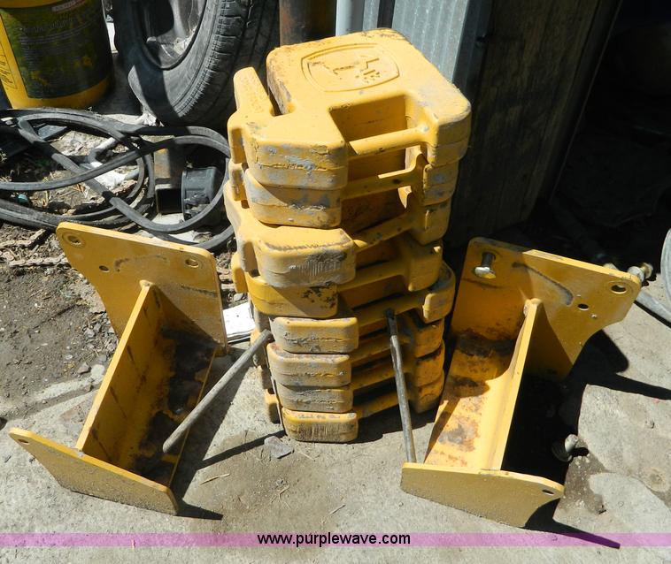 image for item J8873 2008 John Deere 325 skid steer