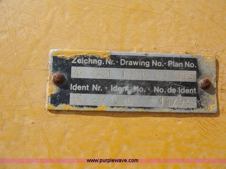 image for item K1722 1994 Liebherr LR631C track loader