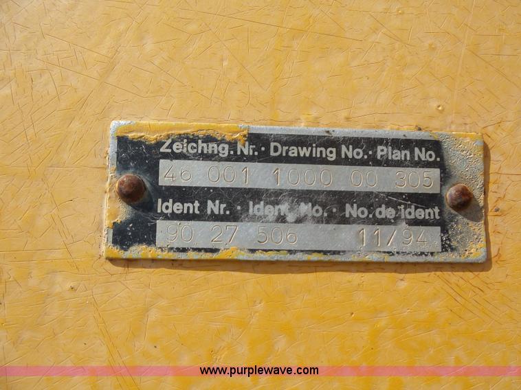 image for item K1722 1994 Liebherr LR631C track loader