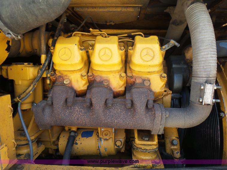 image for item K1722 1994 Liebherr LR631C track loader