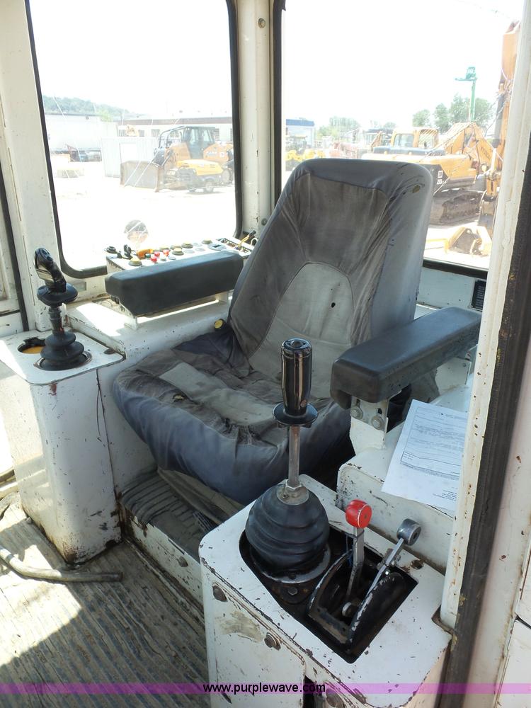 image for item K1722 1994 Liebherr LR631C track loader