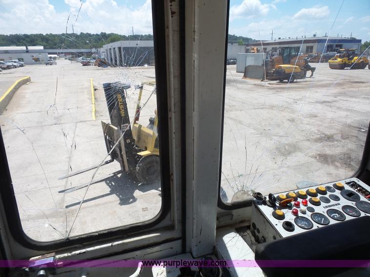 image for item K1722 1994 Liebherr LR631C track loader