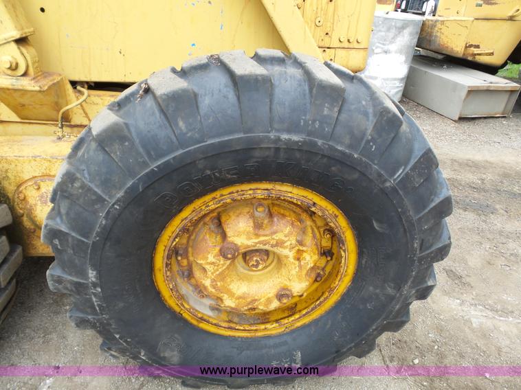 image for item K3484 1969 Caterpillar 120 motor grader