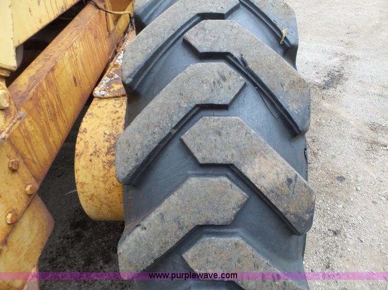 image for item K3484 1969 Caterpillar 120 motor grader