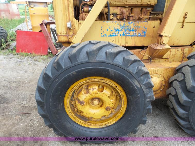 image for item K3484 1969 Caterpillar 120 motor grader