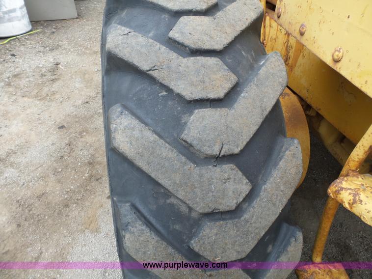 image for item K3484 1969 Caterpillar 120 motor grader