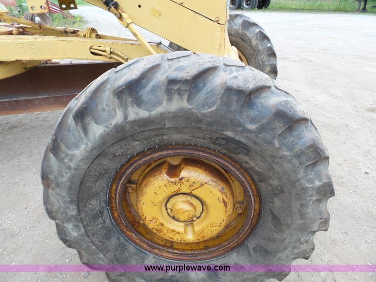 image for item K3484 1969 Caterpillar 120 motor grader