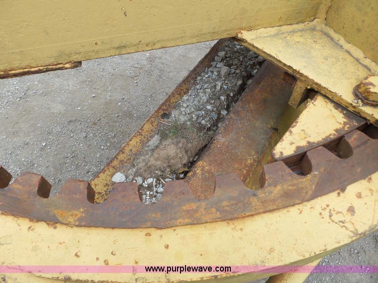 image for item K3484 1969 Caterpillar 120 motor grader