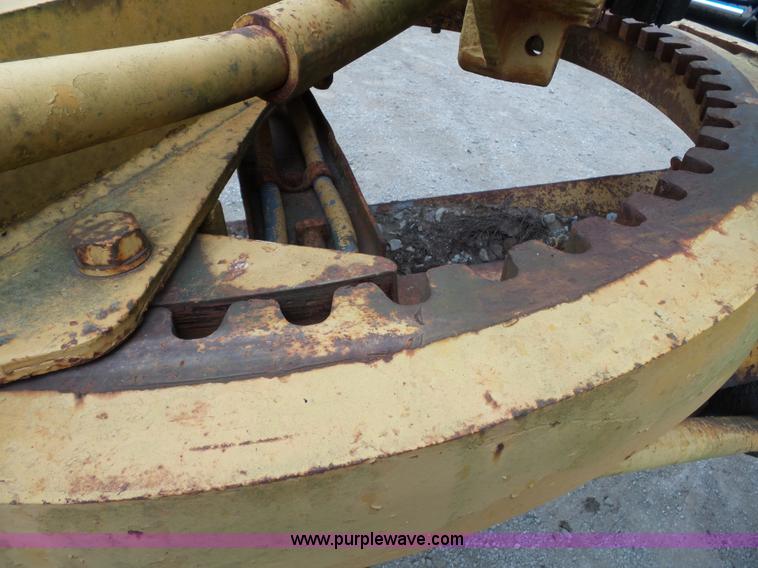 image for item K3484 1969 Caterpillar 120 motor grader