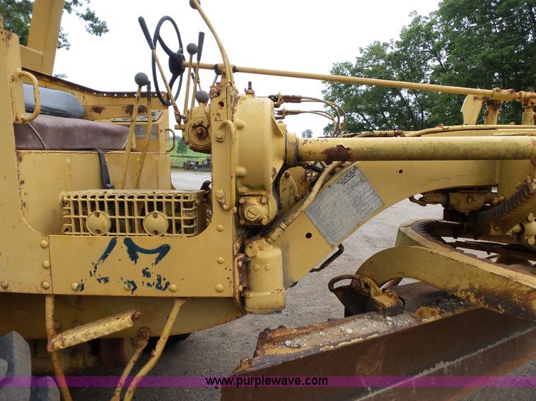 image for item K3484 1969 Caterpillar 120 motor grader