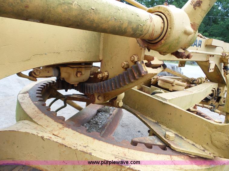 image for item K3484 1969 Caterpillar 120 motor grader