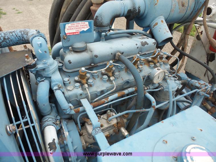 image for item K4674 Holland H-40-D271 pump