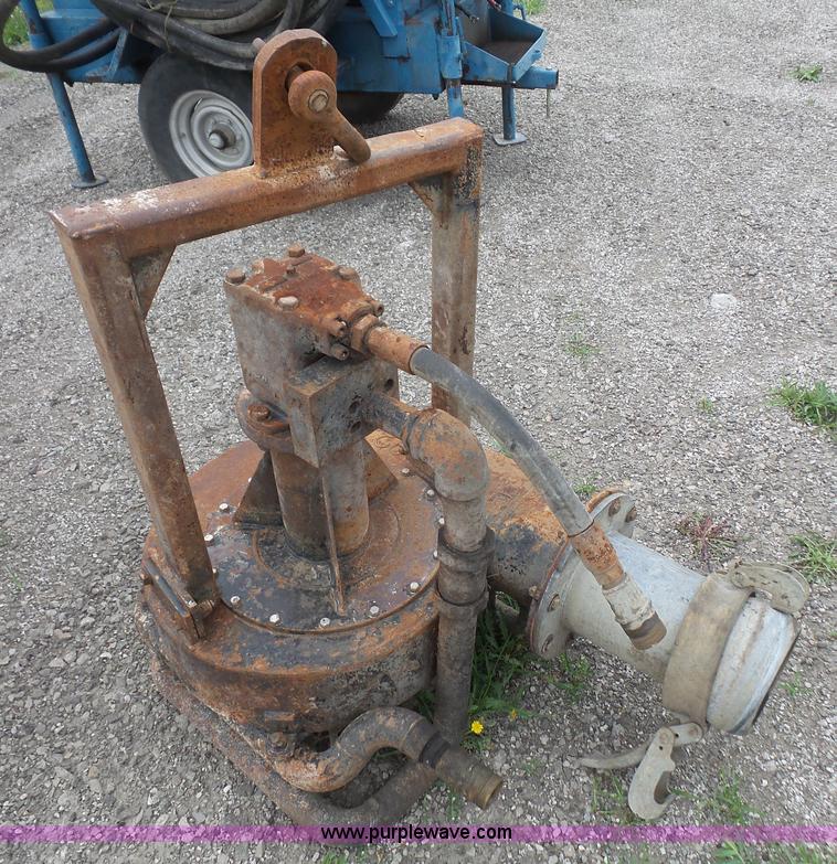 image for item K4674 Holland H-40-D271 pump