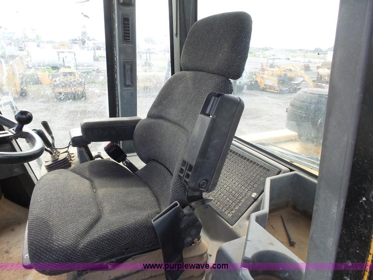 image for item K7083 2001 Caterpillar 950G wheel loader