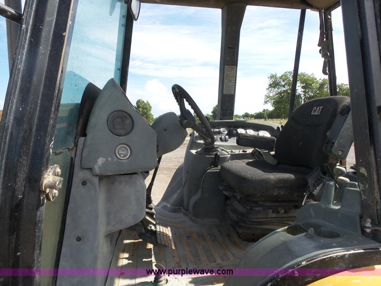 image for item K7085 2002 Caterpillar 416D backhoe