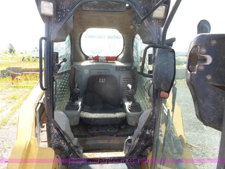 image for item K7086 2008 Caterpillar 289C skid steer