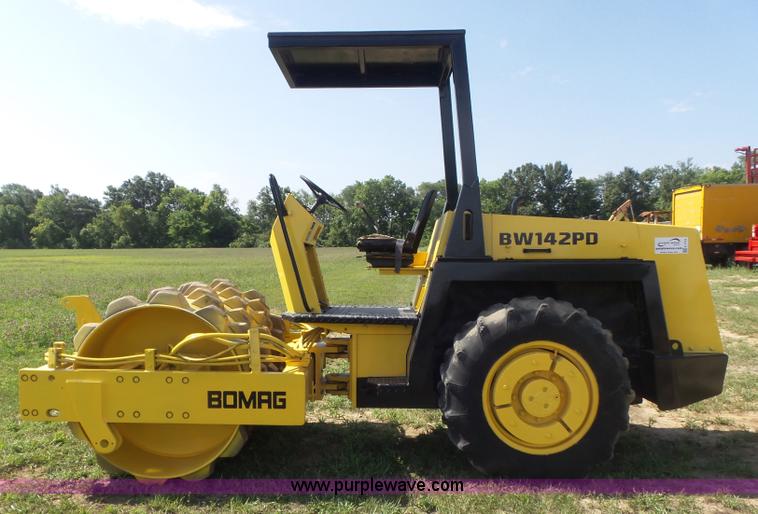 image for item K7734 1991 Bomag BW142PD single drum vibratory roller