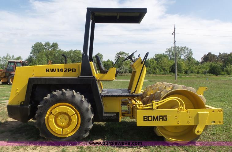 image for item K7734 1991 Bomag BW142PD single drum vibratory roller