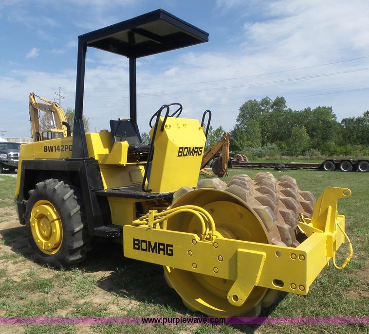 image for item K7734 1991 Bomag BW142PD single drum vibratory roller