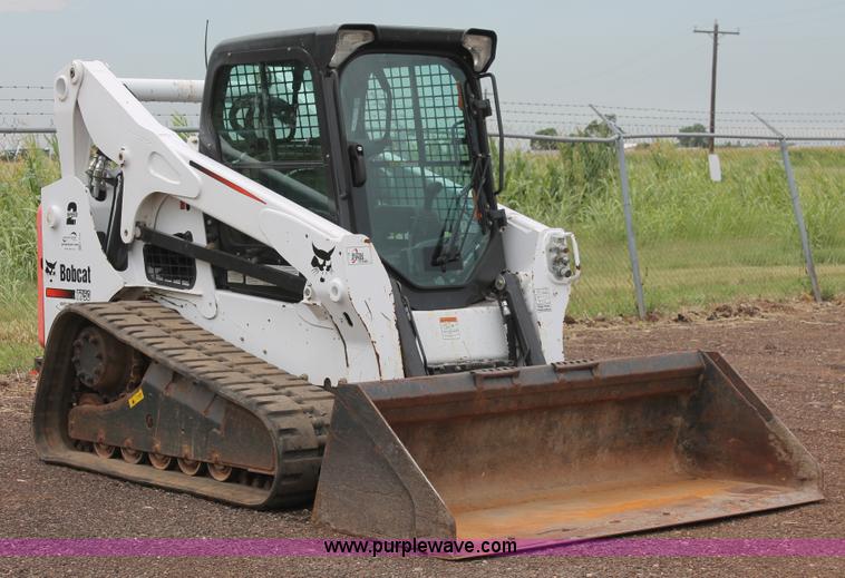 image for item K8760 2013 Bobcat T750 skid steer