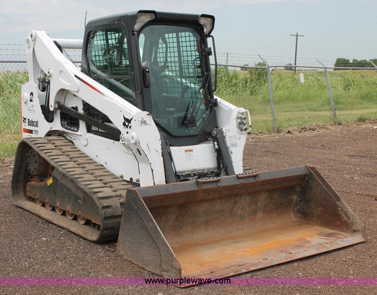 image for item K8760 2013 Bobcat T750 skid steer
