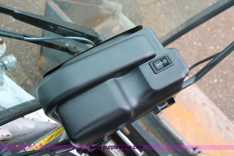 image for item K8760 2013 Bobcat T750 skid steer