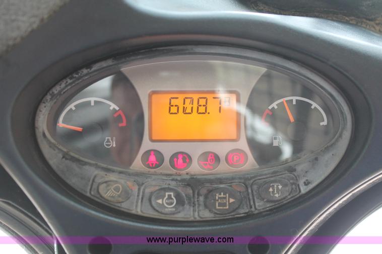 image for item K8760 2013 Bobcat T750 skid steer