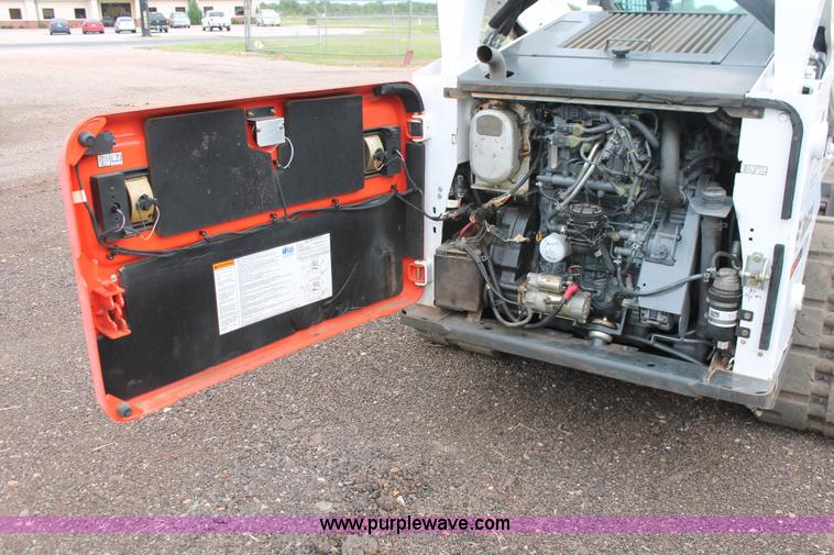 image for item K8760 2013 Bobcat T750 skid steer