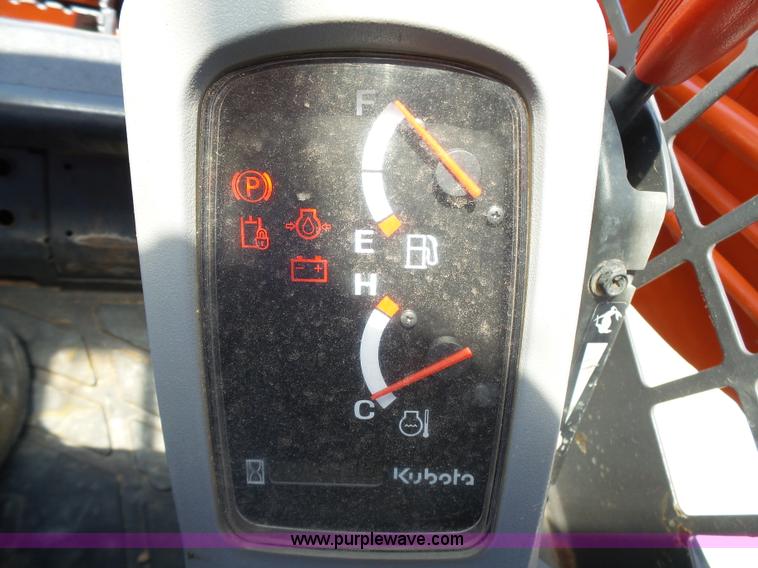 image for item K8761 2013 Kubota SVL75 skid steer