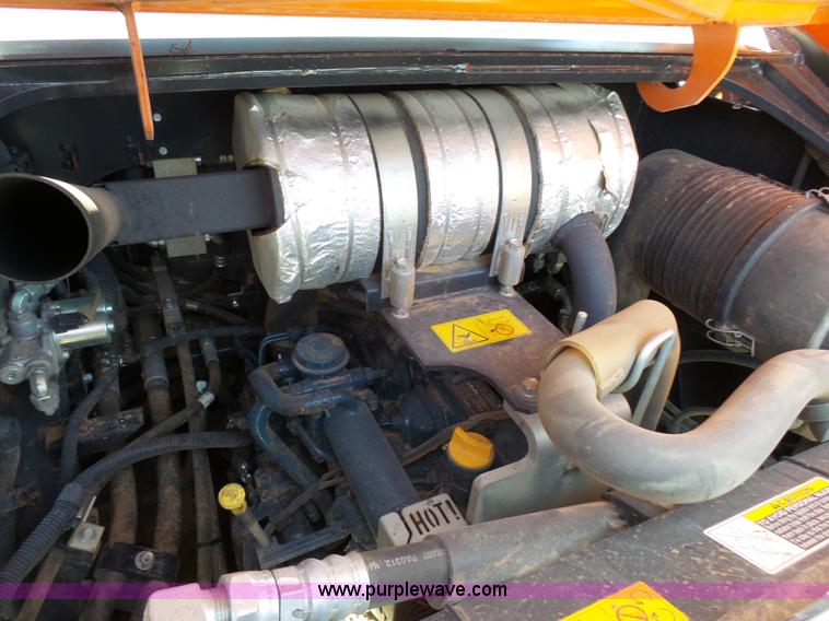 image for item K8761 2013 Kubota SVL75 skid steer