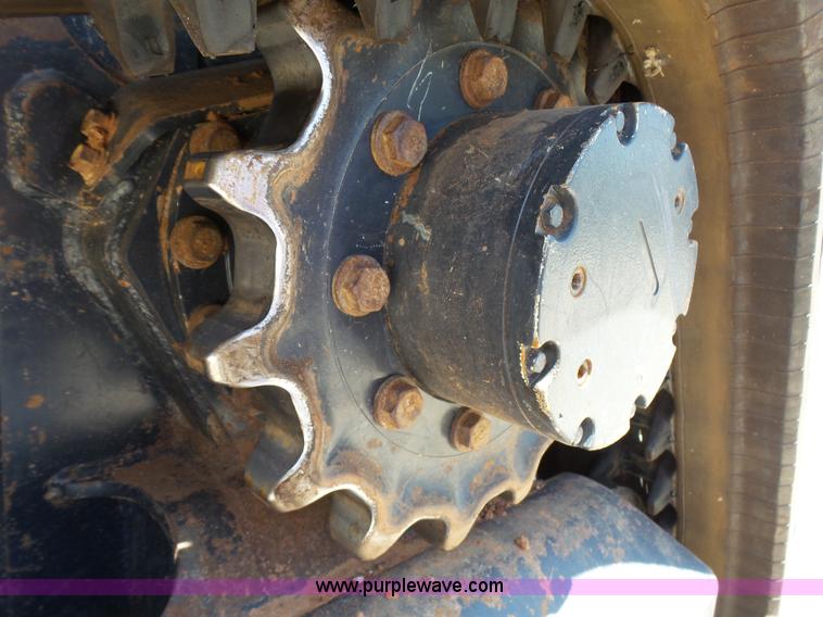 image for item K8761 2013 Kubota SVL75 skid steer