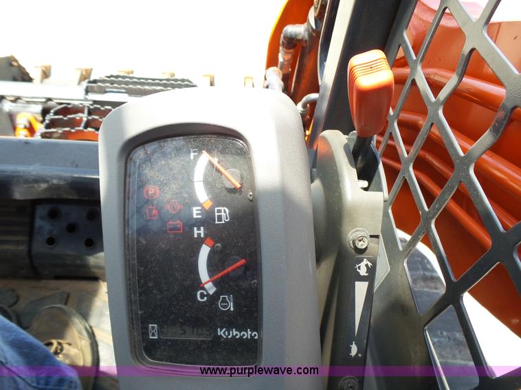 image for item K8762 2013 Kubota SVL75 skid steer