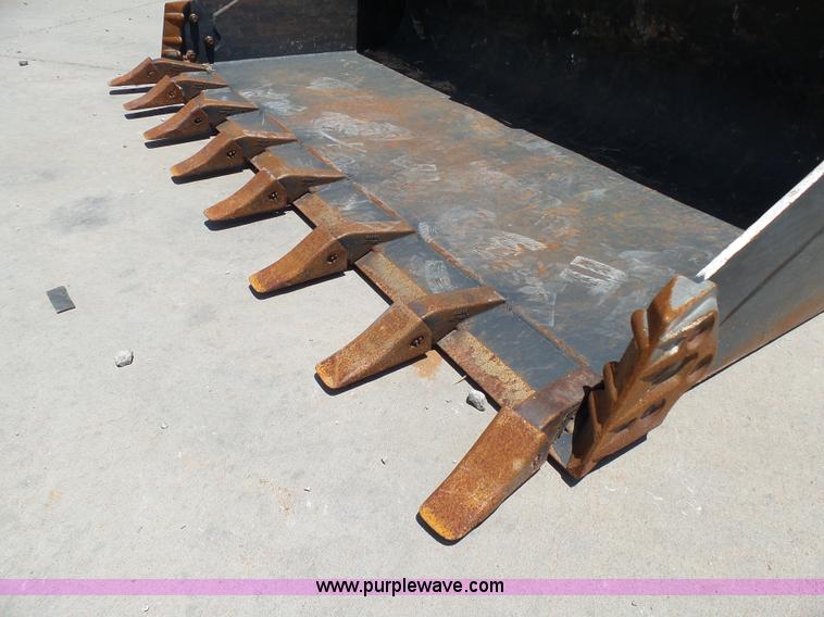 image for item K8762 2013 Kubota SVL75 skid steer