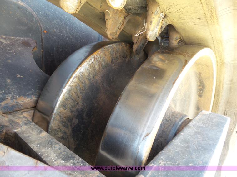 image for item K8762 2013 Kubota SVL75 skid steer