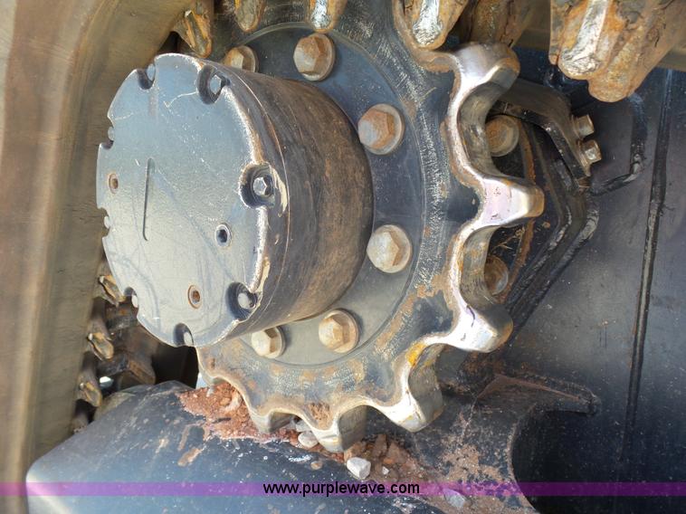 image for item K8762 2013 Kubota SVL75 skid steer