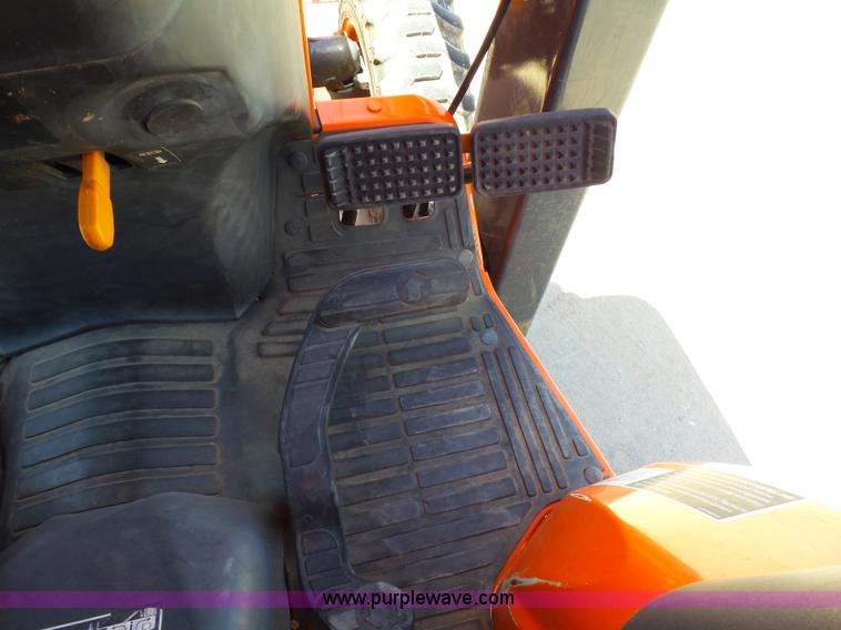 image for item K8774 2010 Kubota B26 TLB backhoe