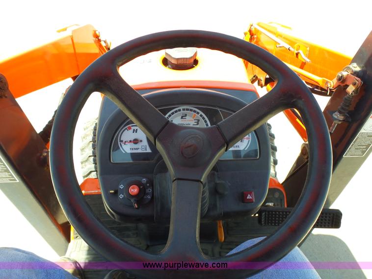 image for item K8774 2010 Kubota B26 TLB backhoe