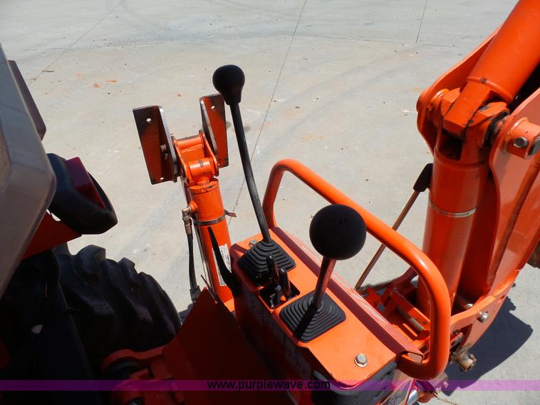 image for item K8774 2010 Kubota B26 TLB backhoe